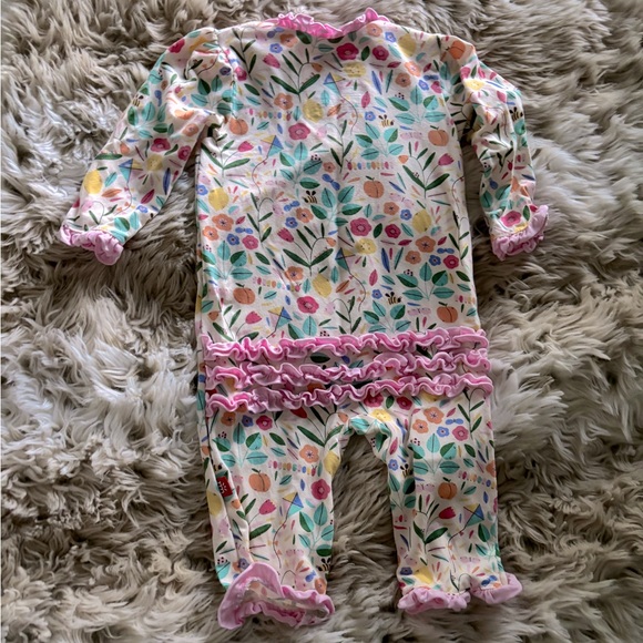 Magnetic Me Ruffle Romper - Picture 2 of 3